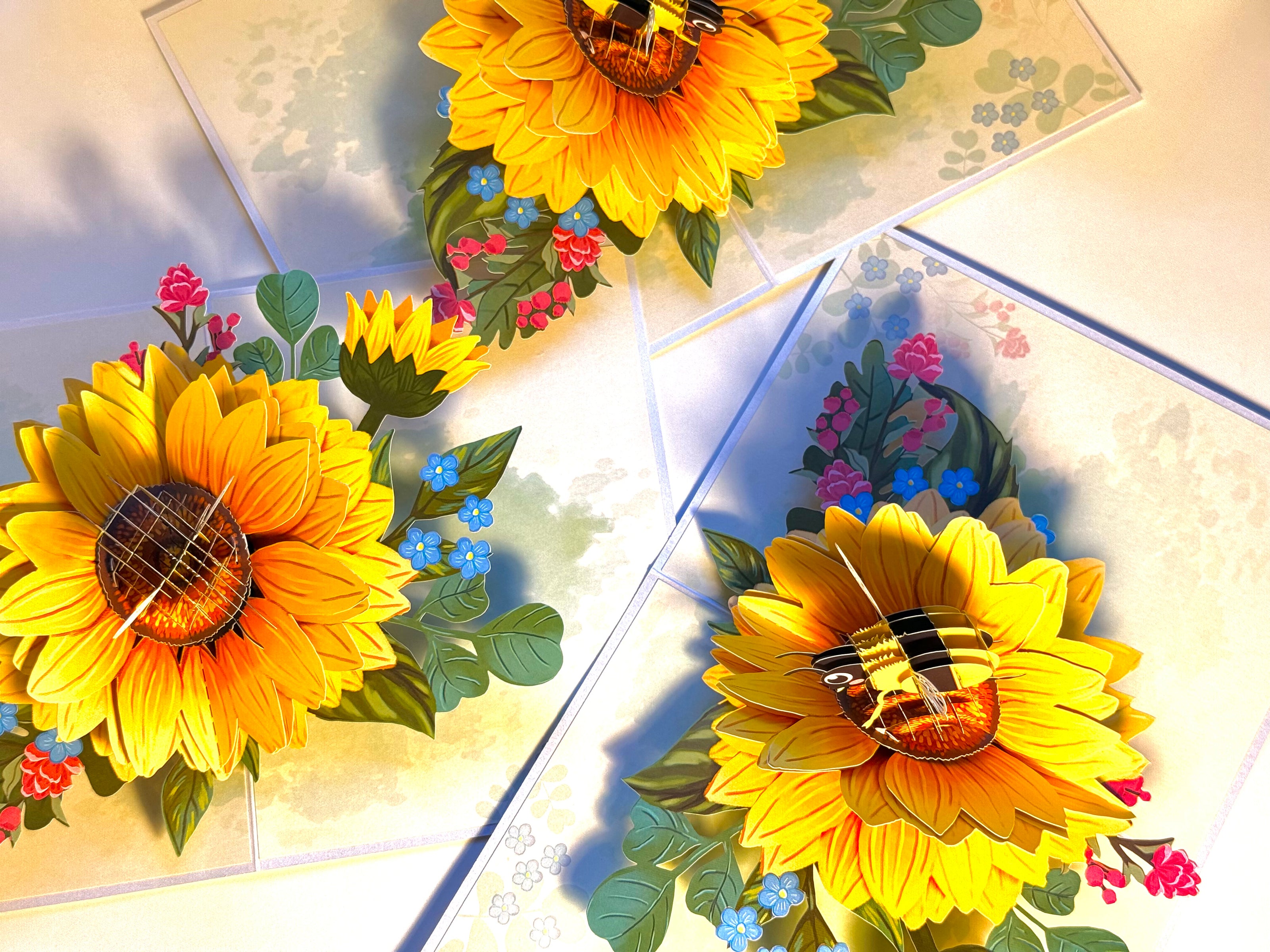 Bumble Bee Attracting Sunflowers Origami Pop Cards 3D Pop Up Greeting Card Happy Birthday Thank You Handmade Gift Thinking of You Blank Card for Any Occasion Happy Mother's Day Happy Father's Australiana Celebrate the Beauty of Autumn Flower
