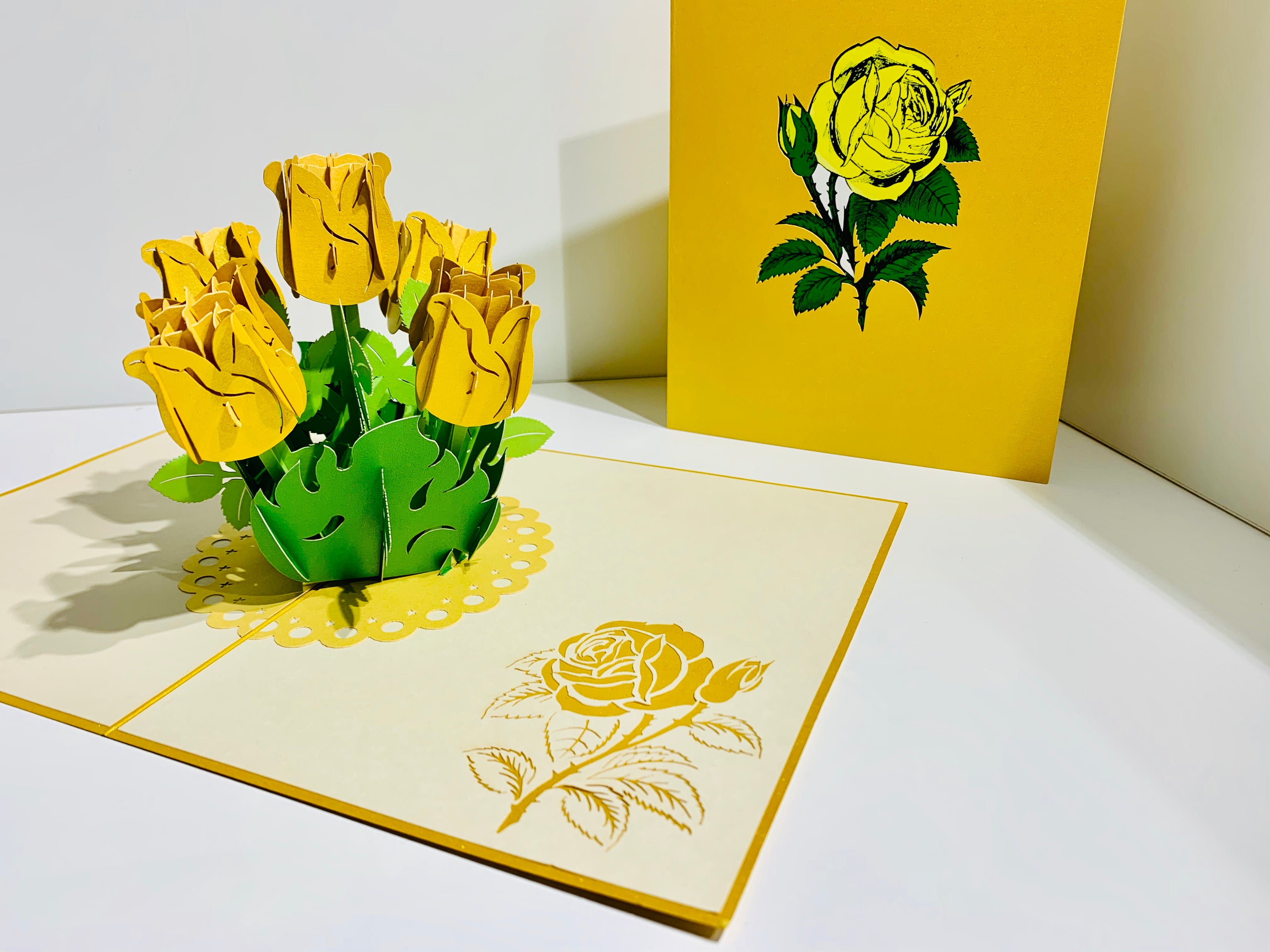 Yellow Rose Bouquet Pop Up Card - Classic & Chic Collection Origami Pop Cards 3D Pop Up Greeting Card Happy Birthday Thank You Handmade Gift Thinking of You Blank Card for Any Occasion Happy Mother's Day Australiana Celebrate the Beauty