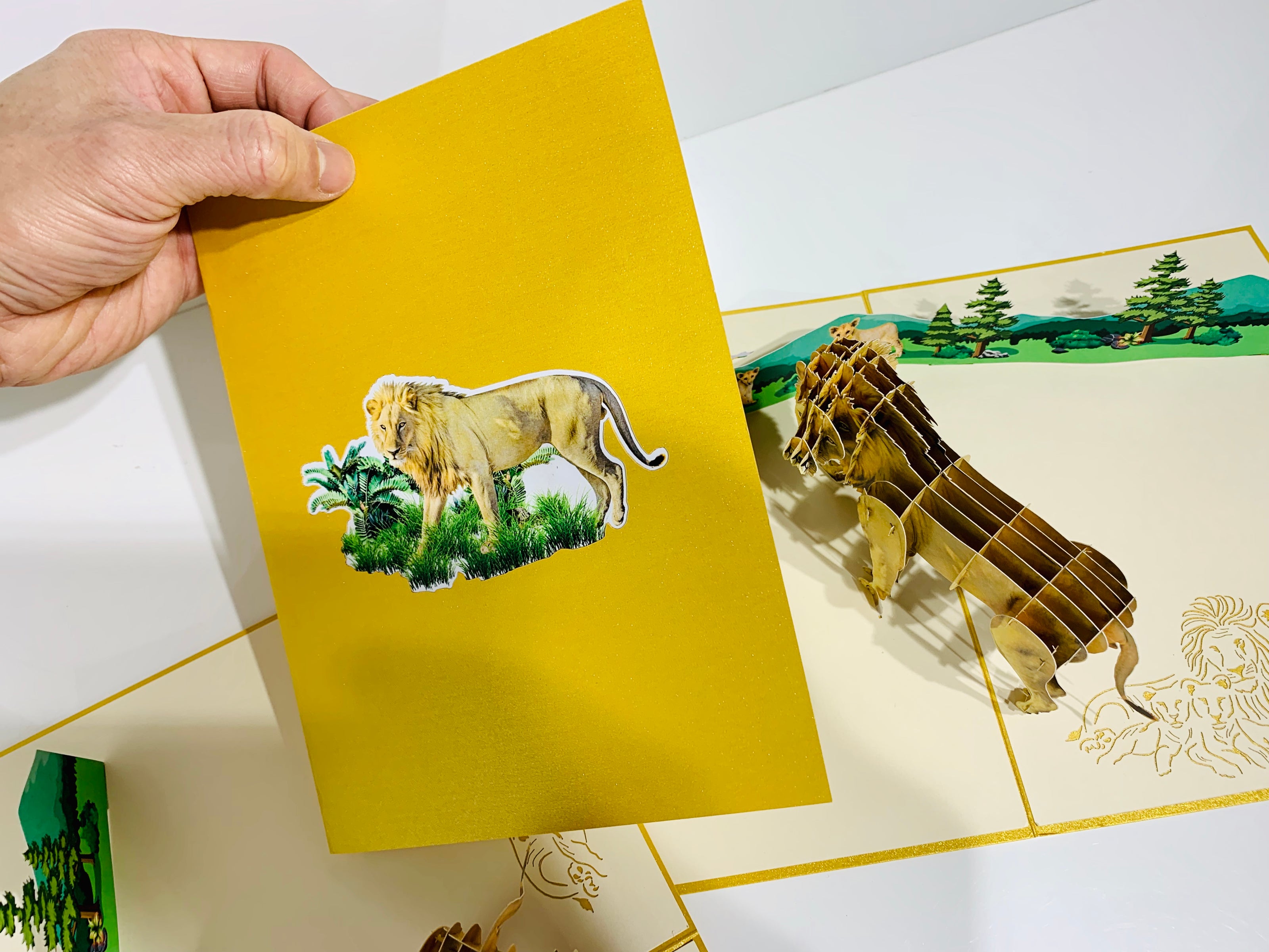 Lion - The King of the Jungle - Super Star Leo Origami Pop Cards 3D Pop Up Greeting Card Happy Birthday Thank You Handmade Gift Thinking of You Blank Card for Any Occasion Happy Mother's Day Happy Father's Australiana Celebrate the Beauty of Flower