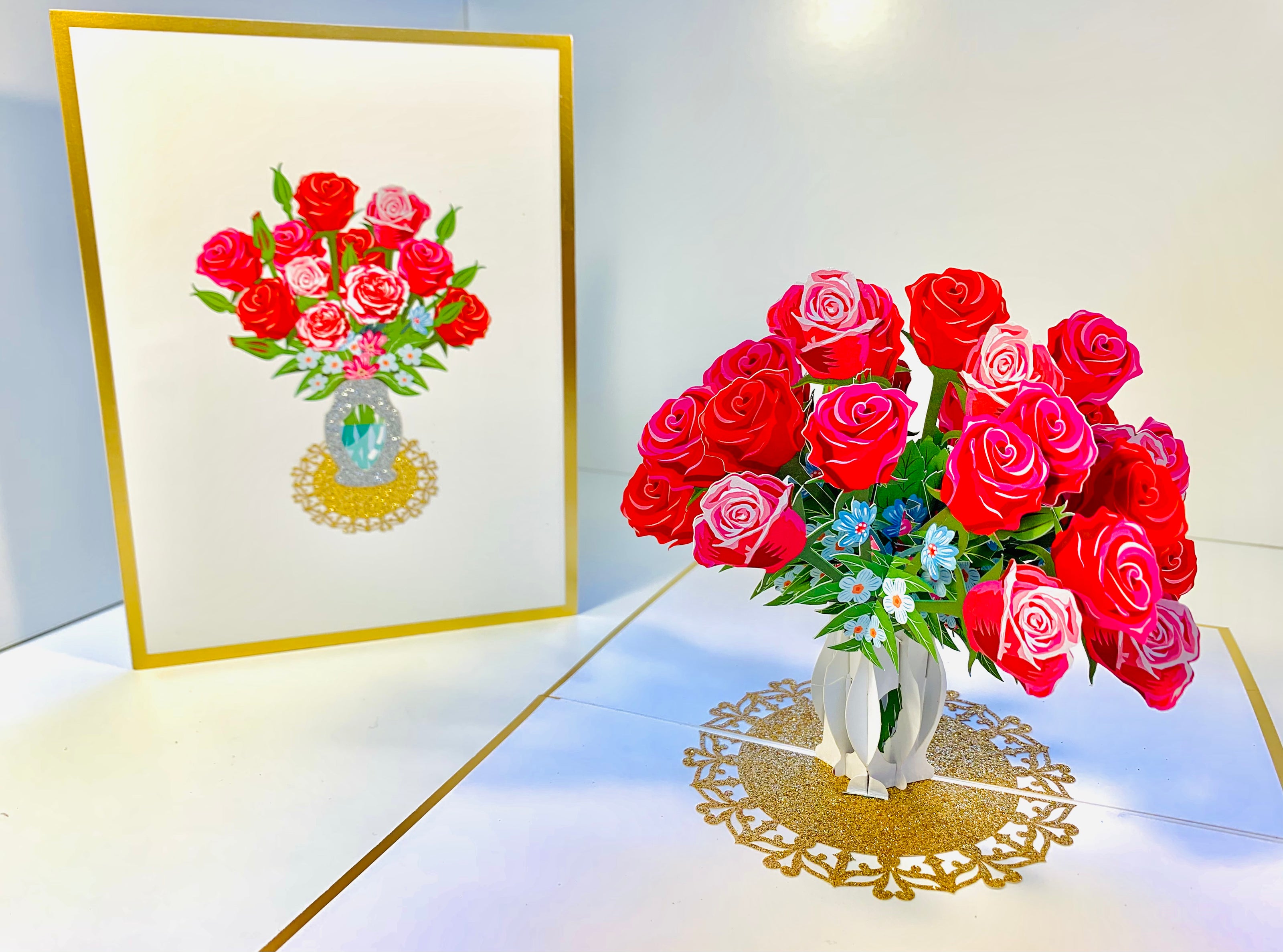 Luxury Sensational Bouquet of Red & Pink Roses in a Vase Embossed in Gold Origami Pop Cards 3D Pop Up Greeting Card Happy Birthday Thank You Handmade Gift Thinking of You Blank Card for Any Occasion Happy Mother's Day Happy Father's Australiana Romantic