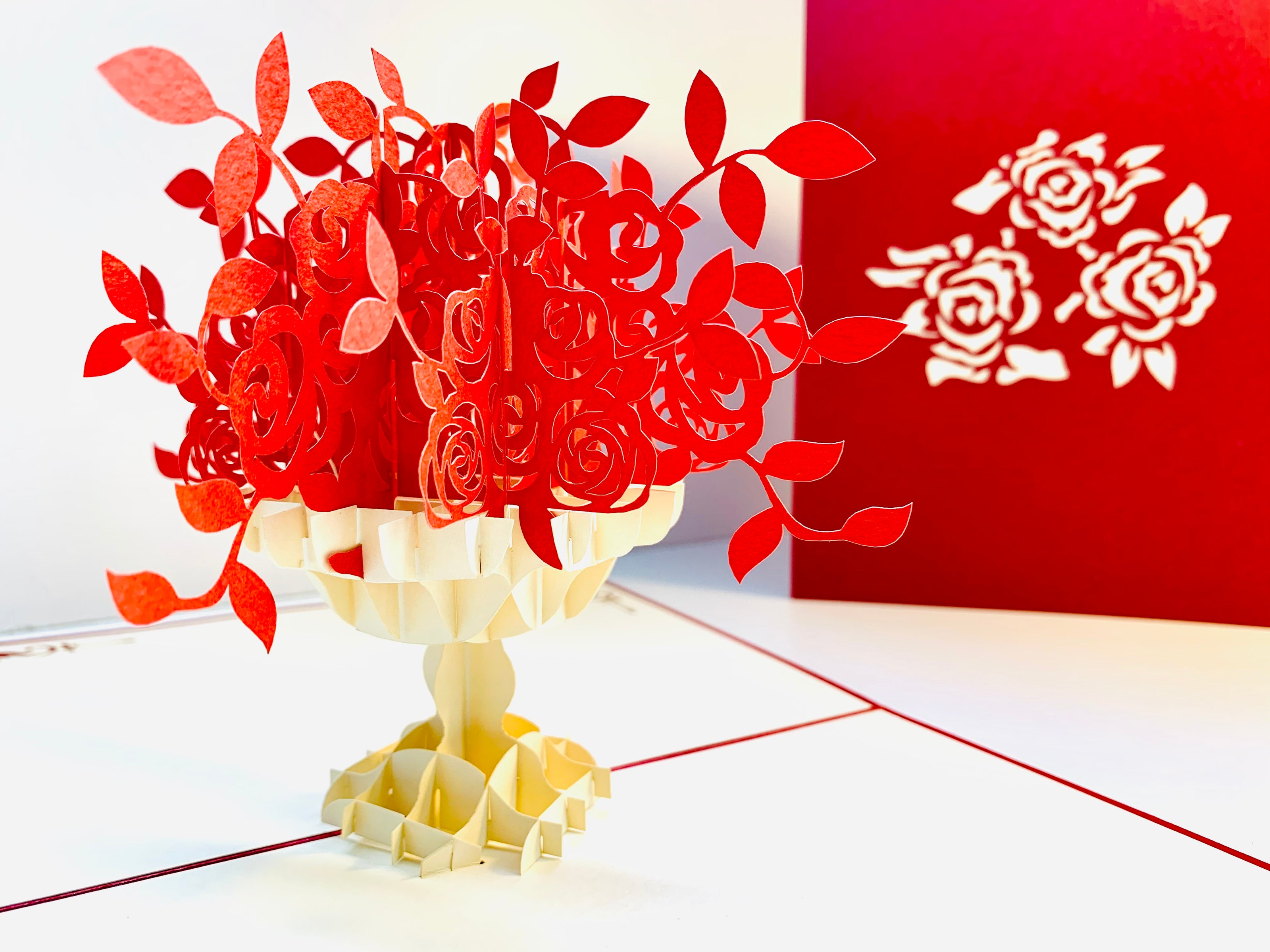 Red Rose Bouquet Flower Origami Pop Cards 3D Pop Up Greeting Card Happy Birthday Thank You Handmade Gift Thinking of You Blank Card for Any Occasion Happy Mother's Day Happy Father's Australiana Celebrate Romantic and Joyful Moments