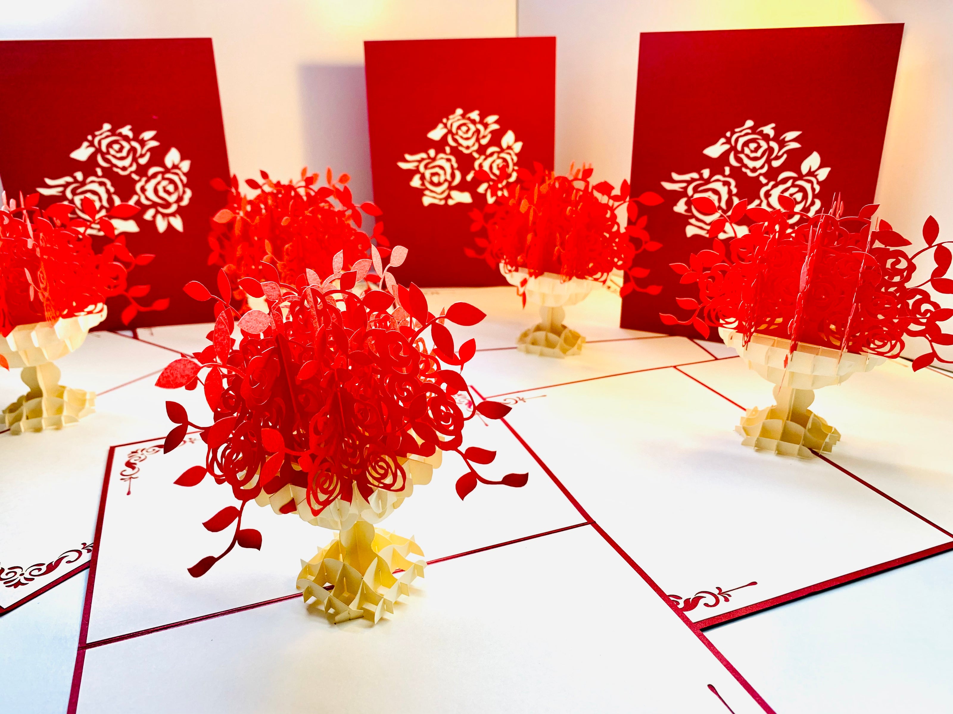 Red Rose Bouquet Flower Origami Pop Cards 3D Pop Up Greeting Card Happy Birthday Thank You Handmade Gift Thinking of You Blank Card for Any Occasion Happy Mother's Day Happy Father's Australiana Celebrate Romantic and Joyful Moments