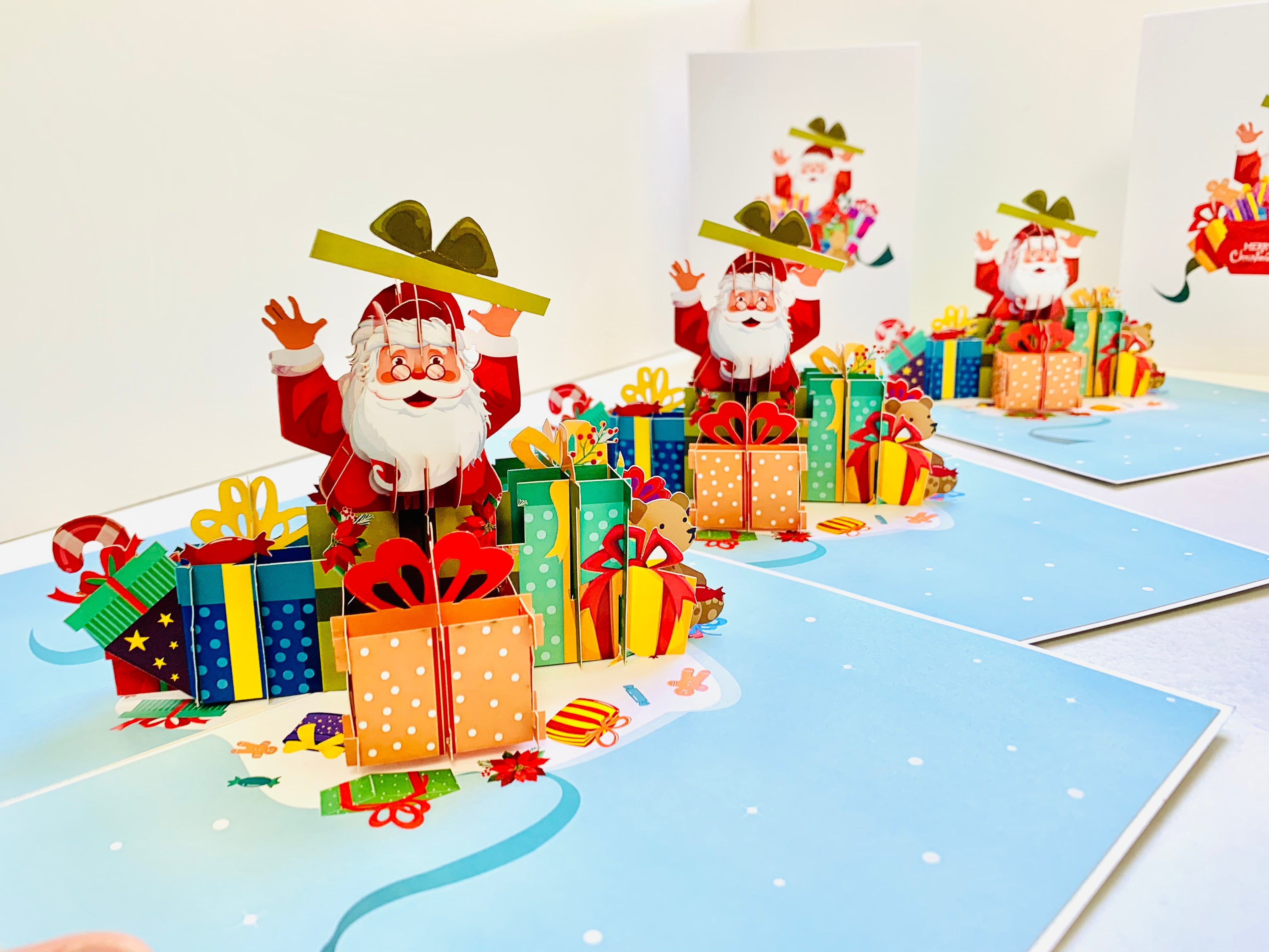 Santa Claus with Christmas Presents Origami Pop Cards 3D Pop Up Greeting Card Merry Christmas Thank You Handmade Best Wishes Blank Card Gift Happy Holidays Celebrate the Special Day Moment with Family and Friends