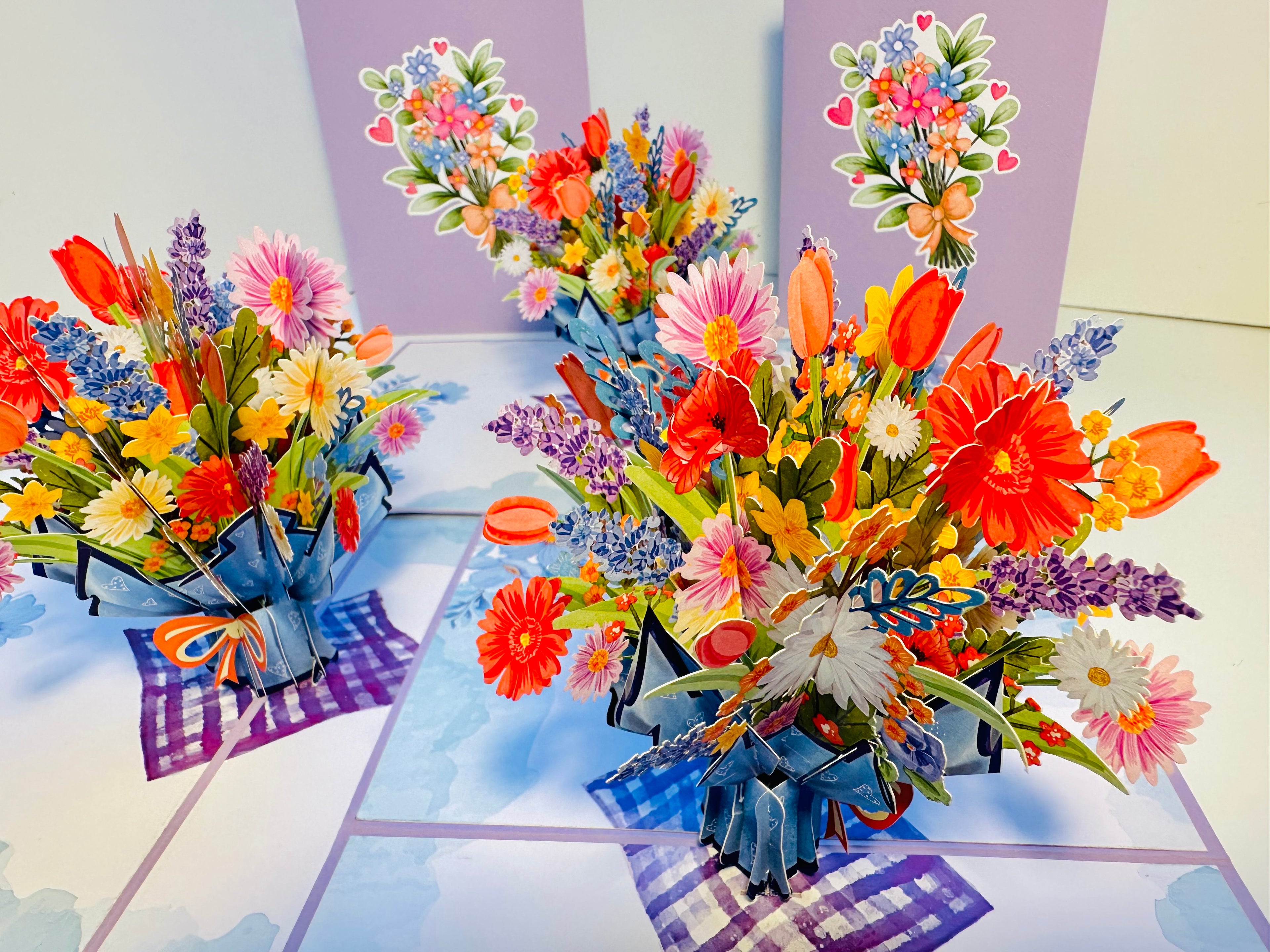 Spring Pink Purple Mixed Daisy Flower Bouquet Origami Pop Cards 3D Pop Up Greeting Card Happy Birthday Thank You Handmade Gift Thinking of You Blank Card for Any Occasion Happy Mother's Day Happy Father's Australiana Celebrate the Beauty of Flower