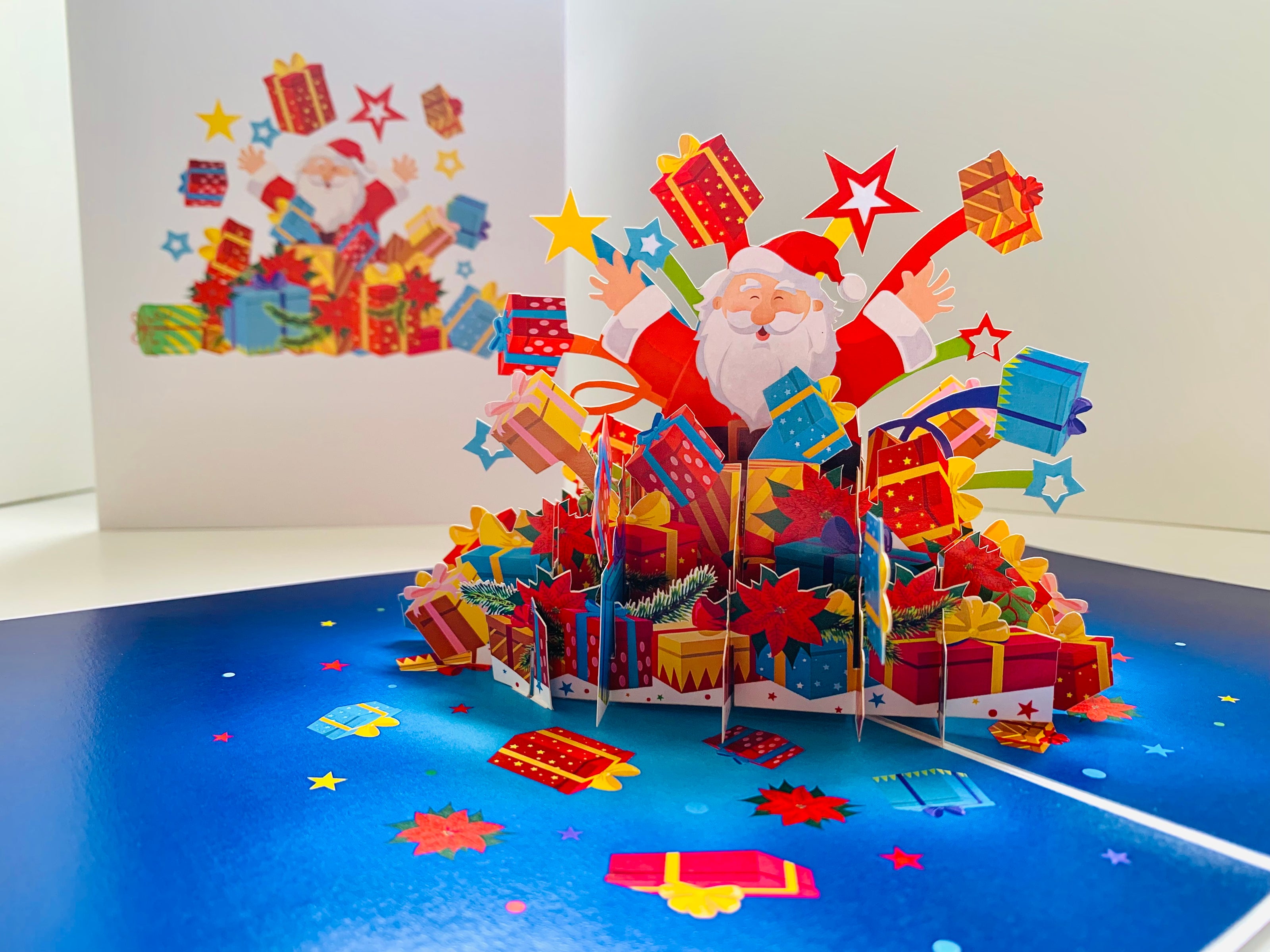 Super Star Santa Claus with Christmas Presents Origami Pop Cards 3D Pop Up Greeting Card Merry Christmas Thank You Handmade Best Wishes Blank Card Gift Happy Holidays Celebrate the Special Day Moment with Family and Friends