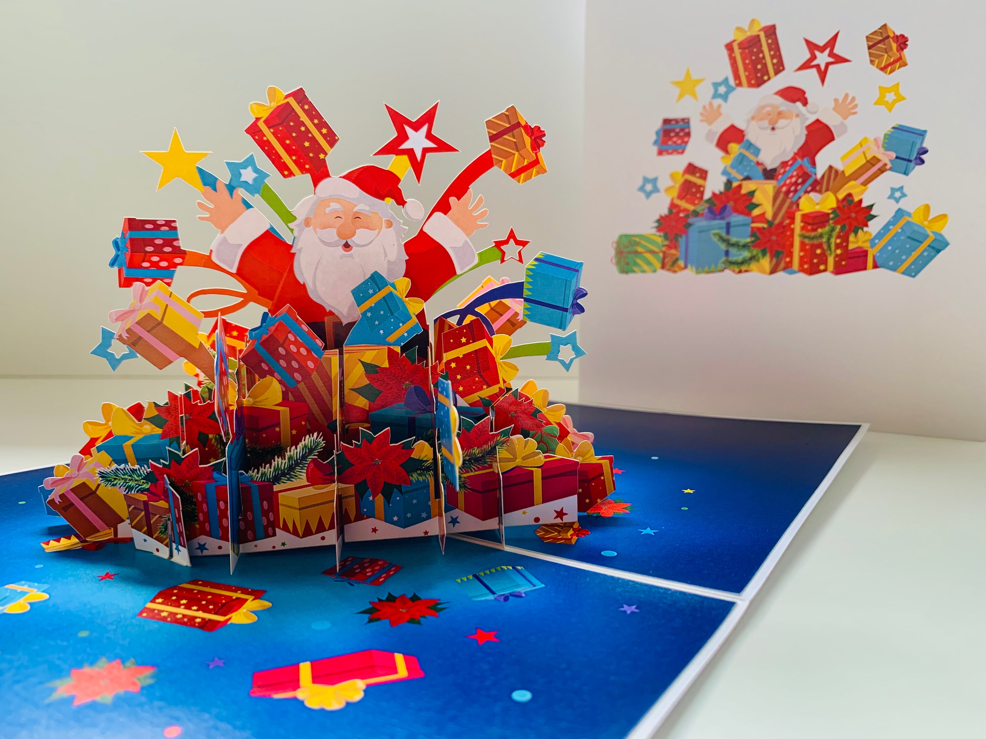 Super Star Santa Claus with Christmas Presents Origami Pop Cards 3D Pop Up Greeting Card Merry Christmas Thank You Handmade Best Wishes Blank Card Gift Happy Holidays Celebrate the Special Day Moment with Family and Friends