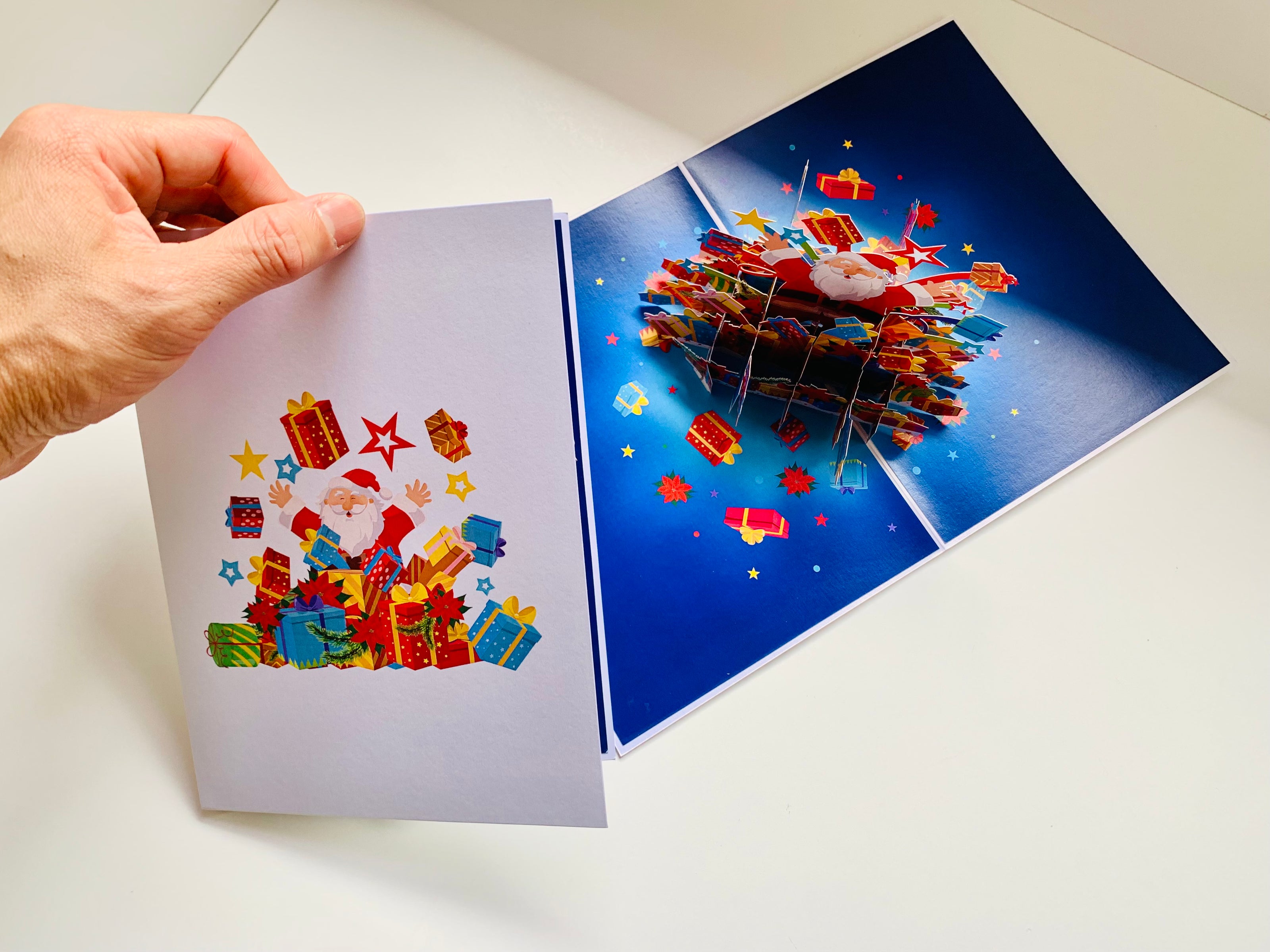 Super Star Santa Claus with Christmas Presents Origami Pop Cards 3D Pop Up Greeting Card Merry Christmas Thank You Handmade Best Wishes Blank Card Gift Happy Holidays Celebrate the Special Day Moment with Family and Friends