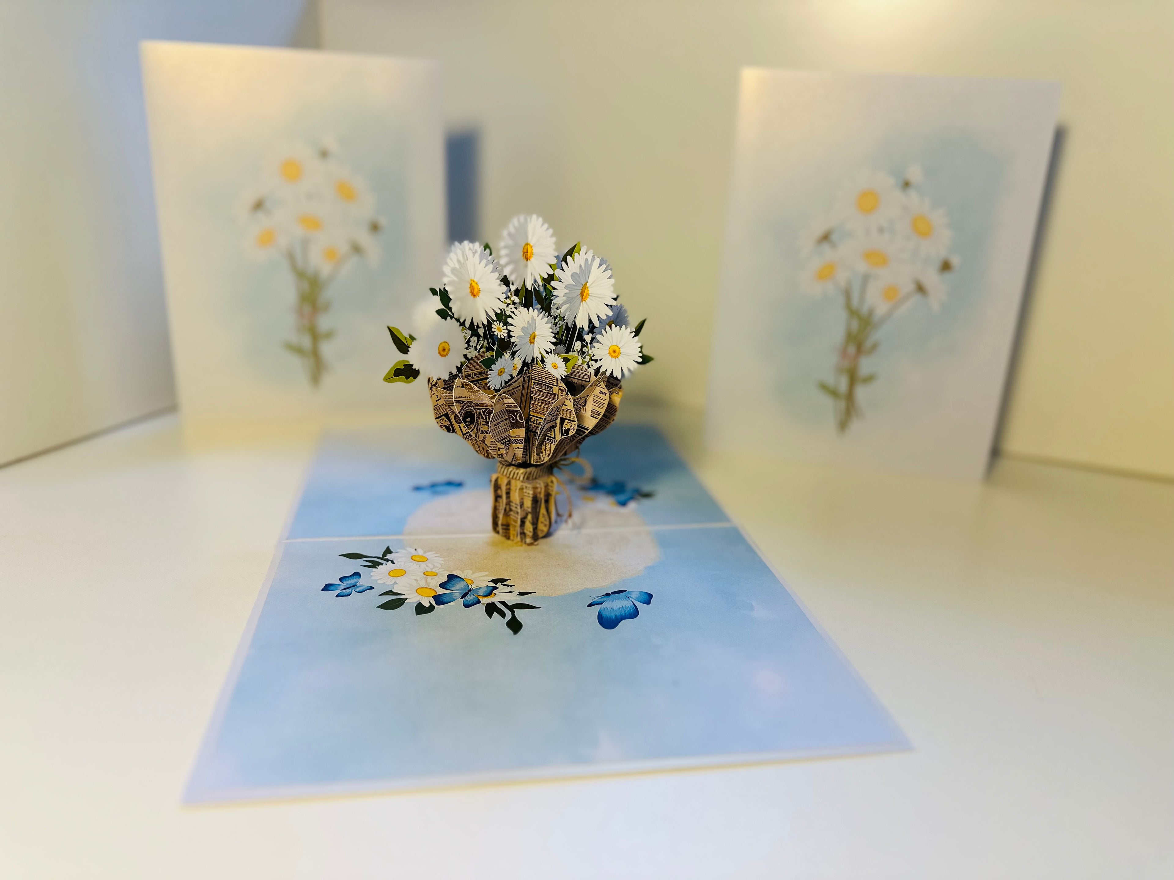 Sweetheart White Daisy Bouquet - Perfect for Spring Season Origami Pop Cards 3D Pop Up Greeting Card Happy Birthday Thank You Handmade Gift Thinking of You Blank Card for Any Occasion Happy Mother's Day Australiana Celebrate the Beauty of Flower