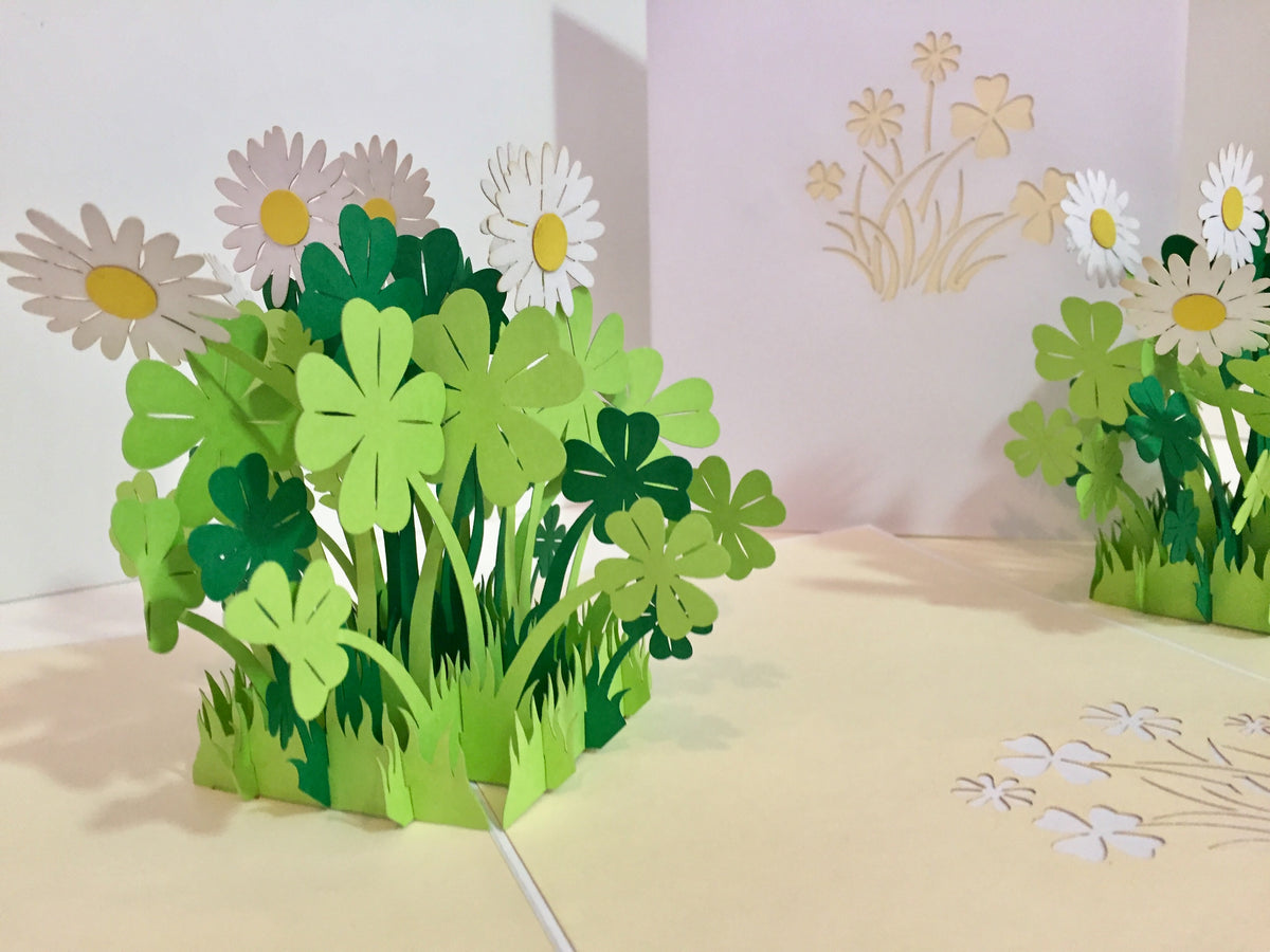 White Daisy & Clover Pop Up Card - Bellis Perennis the simplicity & classic 
